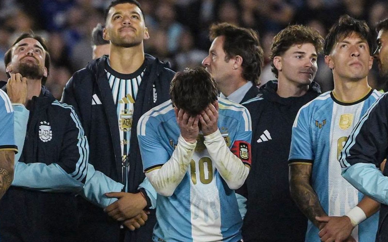 Messi fait ses adieux à l’Argentine, Cristiano Ronaldo réagit