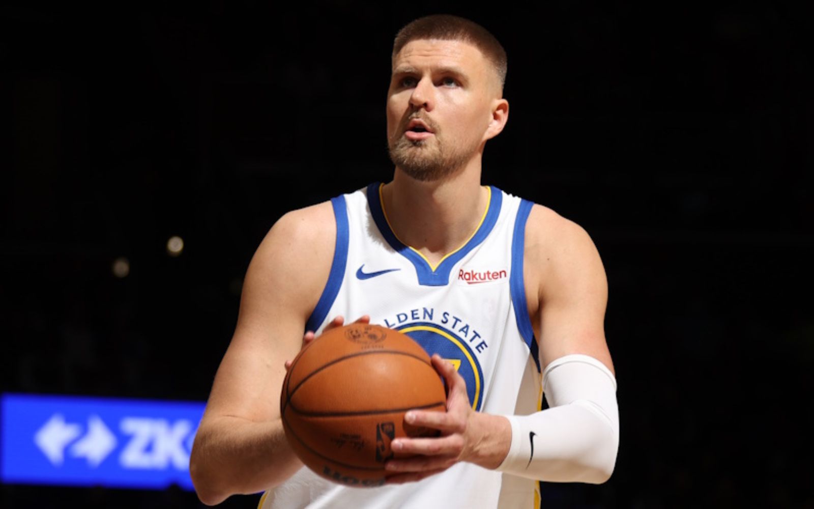 Warriors : Kristaps Porzingis forfait pour une longue durée