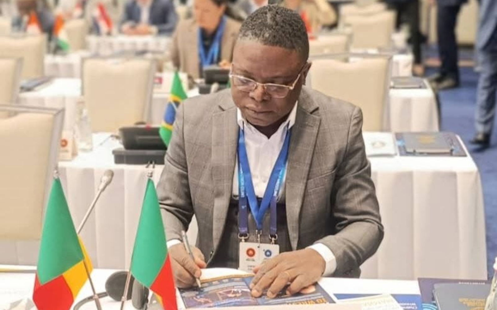 Bénin : Yves Azifan porte les couleurs nationales au congrès mondial de la lutte au Kazakhstan