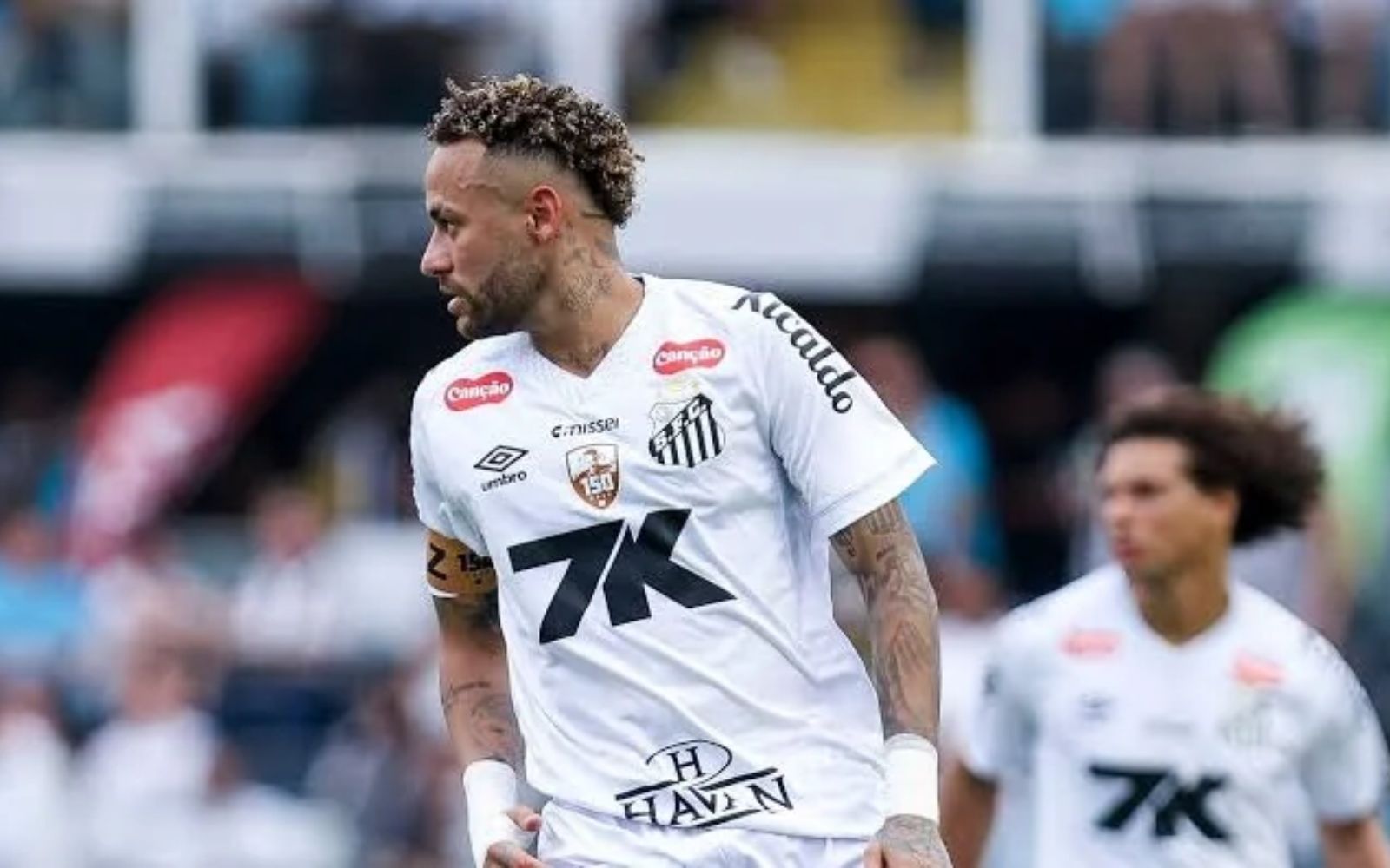 Neymar : Ce geste lui coûte trois matchs