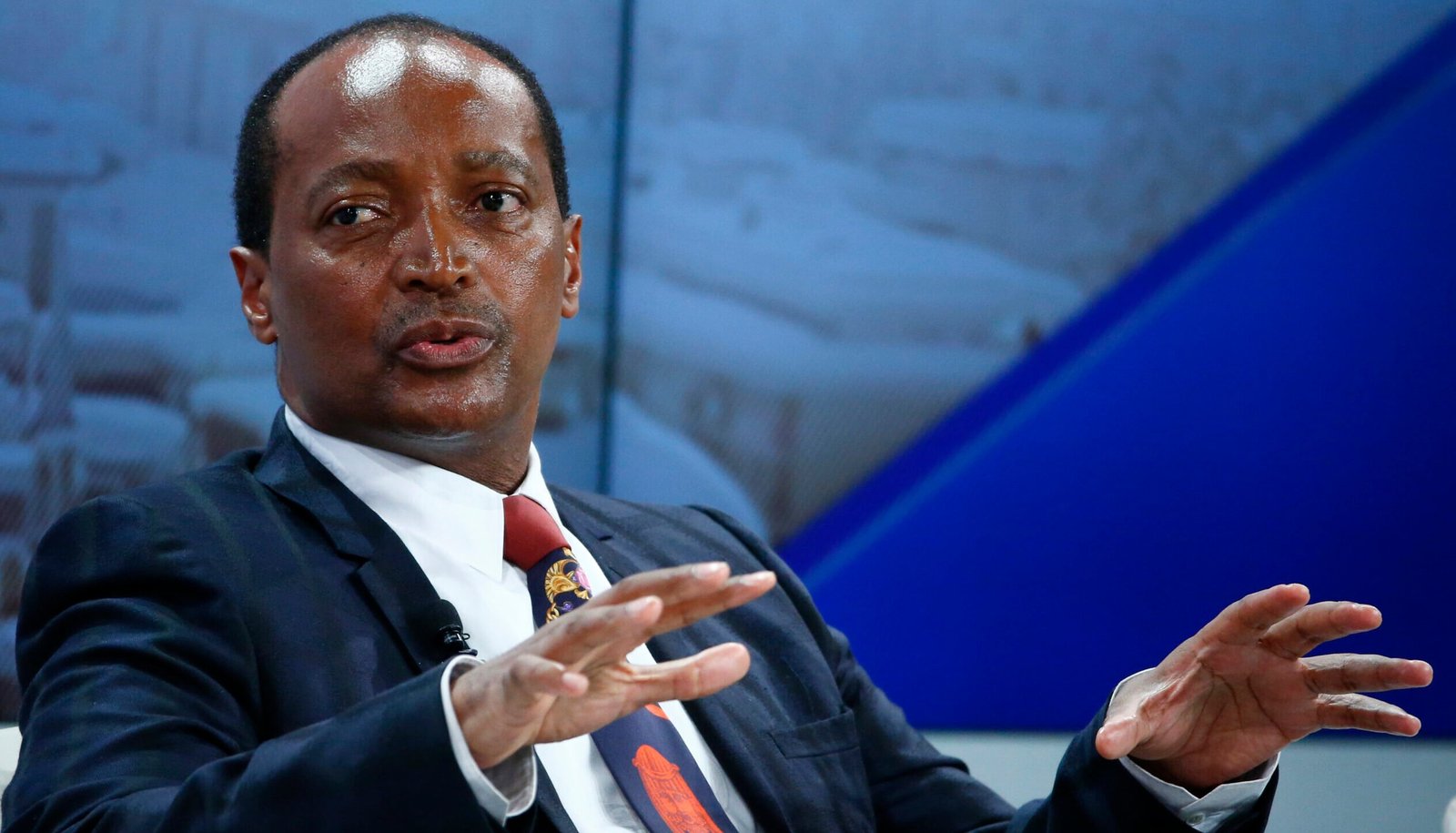 CHAN 2025 : Scène insolite, Patrice Motsepe dort en plein match