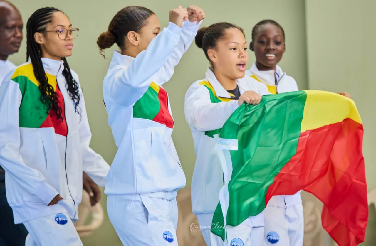 Championnat d’Afrique de natation zone 2 : Le Bénin brille à Accra avec plusieurs médailles décrochées