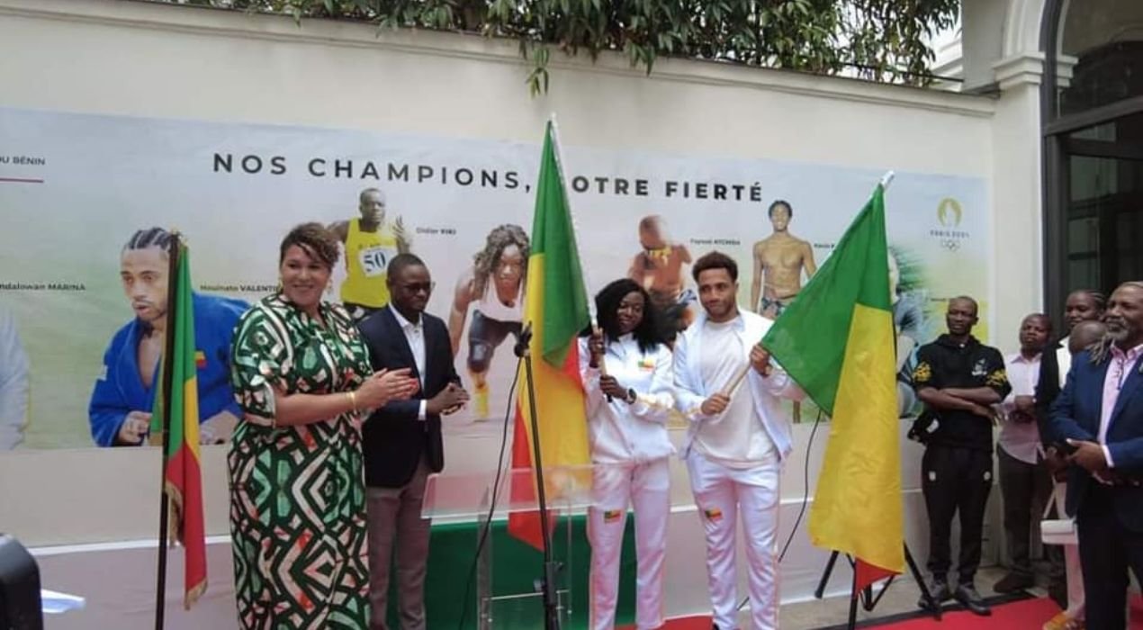 JO Paris 2024 : Le drapeau national remis aux représentants du Bénin