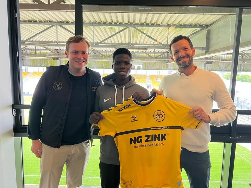 Contrat signé, Yamirou Ouorou est un nouveau joueur du AC Horsens (Officiel)