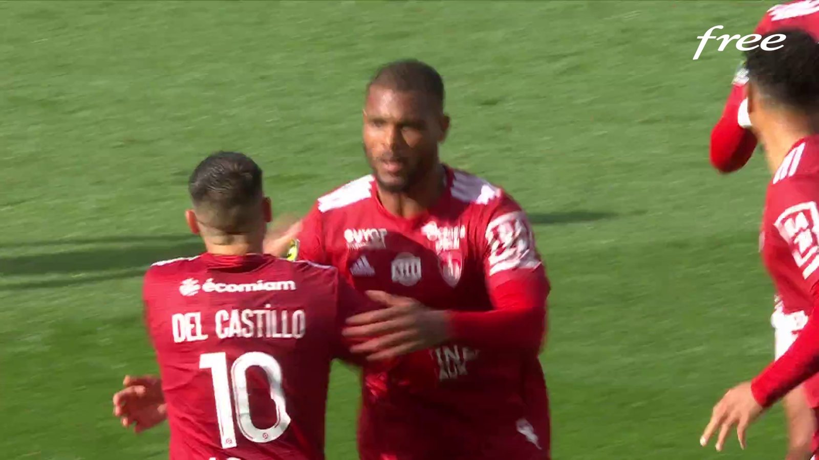 Ligue 1 France, J10 : La vidéo du somptueux but de tête de Steve Mounié face au PSG