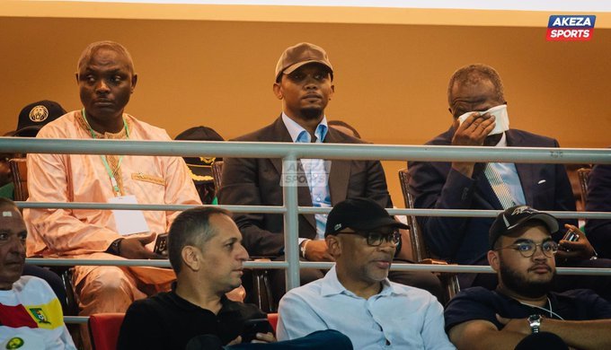 Cameroun : Samuel Eto’o et Antoine Bell célèbrent la qualification à la CAN 2023