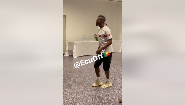 Superbe ambiance au vestiaire des Écureuils du Bénin après la victoire face à la Zambie (Vidéo)