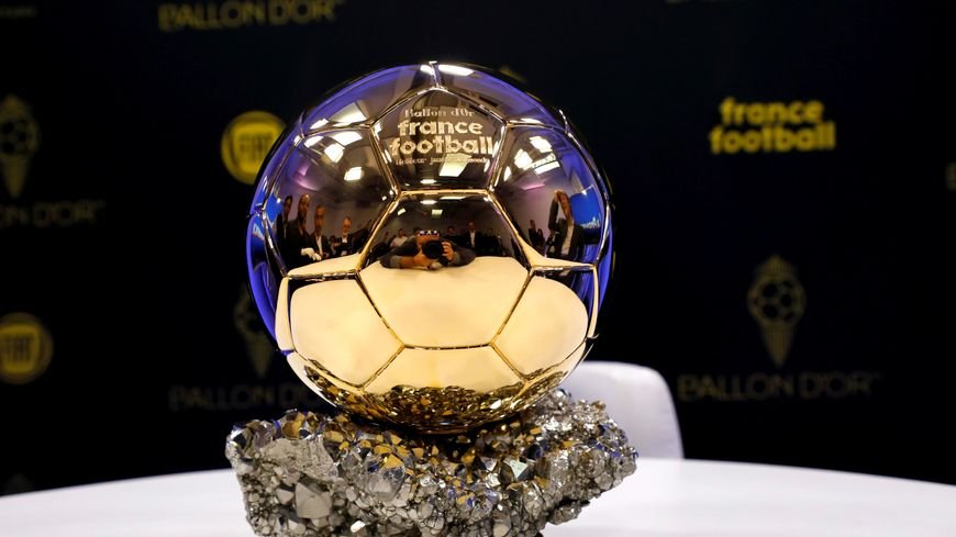 Ballon d’or 2021 : Riyad Mahrez 20em, le classement de la 30em place à la 10em connu
