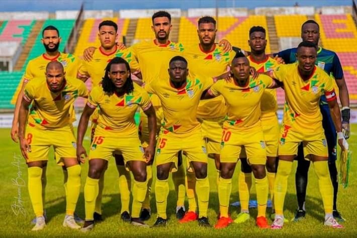 Nouvelles des Écureuils en club avec Steve Mounié puissance 4