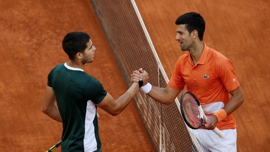  Carlos Alcaraz vainc Novak Djokovic et remporte le titre Wimbledon !